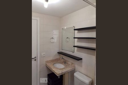 Banheiro de apartamento à venda com 2 quartos, 51m² em Vila Augusta, Guarulhos