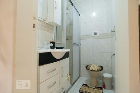 Banheiro de apartamento para alugar com 2 quartos, 56m² em Marechal Rondon, Canoas