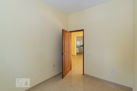 Quarto 1 de casa para alugar com 3 quartos, 80m² em Olaria, Rio de Janeiro