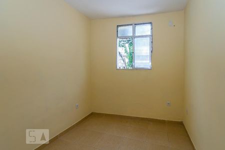 Quarto 1 de casa para alugar com 3 quartos, 80m² em Olaria, Rio de Janeiro