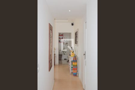 Apartamento à venda com 70m², 2 quartos e 1 vagaCorredor