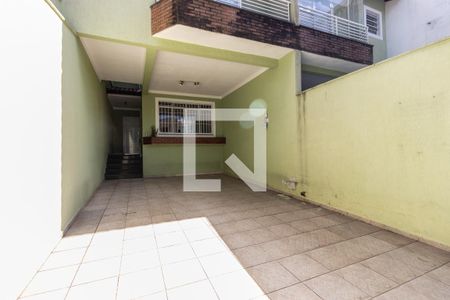 Casa à venda com 180m², 3 quartos e 4 vagas Casa à venda com 180m², 3 quartos e 4 vagasGaragem