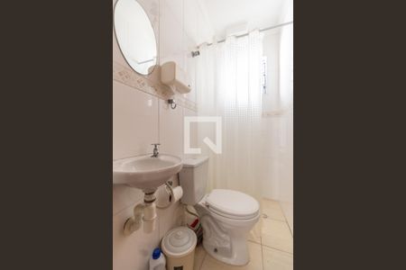 Casa à venda com 180m², 3 quartos e 4 vagas Casa à venda com 180m², 3 quartos e 4 vagasBanheiro de serviço