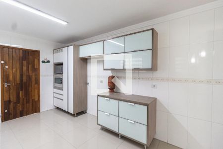Casa à venda com 180m², 3 quartos e 4 vagas Casa à venda com 180m², 3 quartos e 4 vagasCozinha