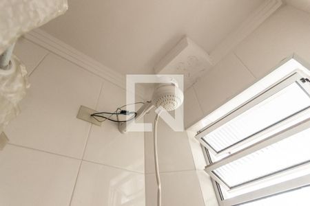 Casa à venda com 180m², 3 quartos e 4 vagas Casa à venda com 180m², 3 quartos e 4 vagasBanheiro de serviço