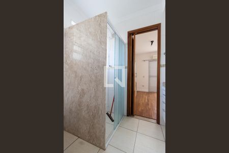 Casa à venda com 180m², 3 quartos e 4 vagas Casa à venda com 180m², 3 quartos e 4 vagasSuíte