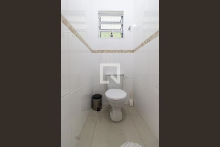 Casa à venda com 180m², 3 quartos e 4 vagas Casa à venda com 180m², 3 quartos e 4 vagasLavabo