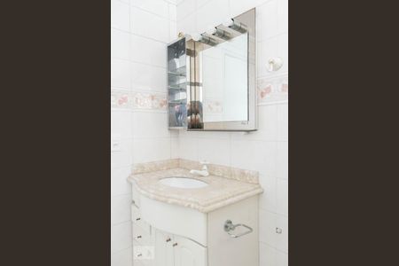 Banheiro de apartamento à venda com 2 quartos, 52m² em Vila Mascote, São Paulo