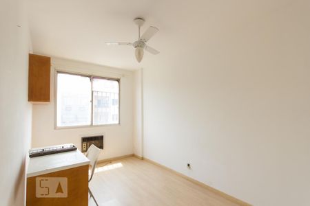 Apartamento à venda com 64m², 2 quartos e 1 vagaQuarto 2