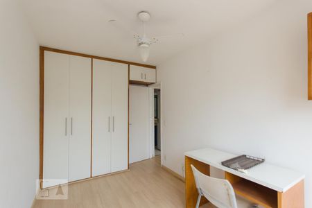Apartamento à venda com 64m², 2 quartos e 1 vagaQuarto 2