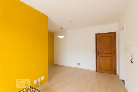 Apartamento à venda com 64m², 2 quartos e 1 vagaSala