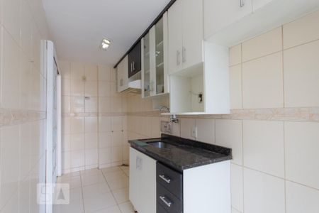 Apartamento à venda com 64m², 2 quartos e 1 vagaCozinha e Área de Serviço