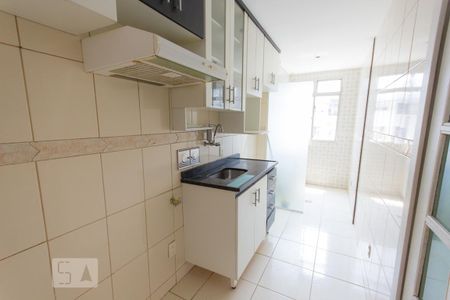 Apartamento à venda com 64m², 2 quartos e 1 vagaCozinha e Área de Serviço