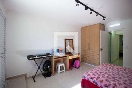 Casa de condomínio à venda com 177m², 3 quartos e 2 vagas Casa de condomínio à venda com 177m², 3 quartos e 2 vagasQuarto 1