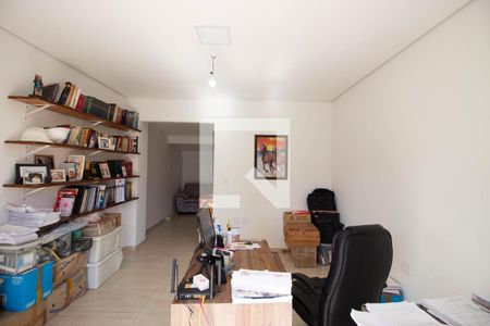 Casa de condomínio à venda com 177m², 3 quartos e 2 vagas Casa de condomínio à venda com 177m², 3 quartos e 2 vagasEscritório