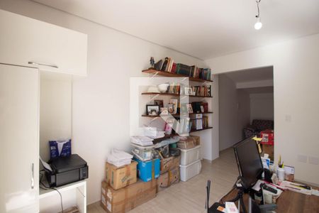 Casa de condomínio à venda com 177m², 3 quartos e 2 vagas Casa de condomínio à venda com 177m², 3 quartos e 2 vagasEscritório