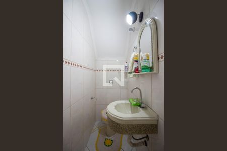 Casa de condomínio à venda com 177m², 3 quartos e 2 vagas Casa de condomínio à venda com 177m², 3 quartos e 2 vagasLavabo