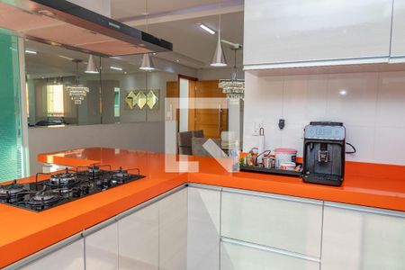 Apartamento à venda com 170m², 3 quartos e 8 vagas Apartamento à venda com 170m², 3 quartos e 8 vagasCozinha