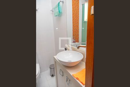 Apartamento à venda com 170m², 3 quartos e 8 vagas Apartamento à venda com 170m², 3 quartos e 8 vagasBanheiro da suíte 2