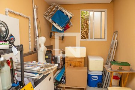 Apartamento à venda com 170m², 3 quartos e 8 vagas Apartamento à venda com 170m², 3 quartos e 8 vagasDeposito