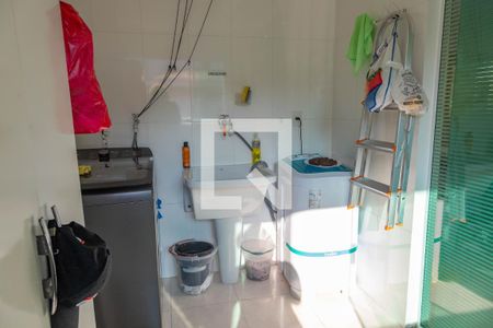 Apartamento à venda com 170m², 3 quartos e 8 vagas Apartamento à venda com 170m², 3 quartos e 8 vagasÁrea de serviço