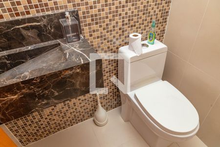 Apartamento à venda com 170m², 3 quartos e 8 vagas Apartamento à venda com 170m², 3 quartos e 8 vagasLavabo