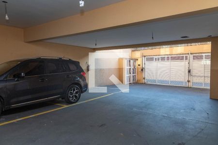 Apartamento à venda com 170m², 3 quartos e 8 vagas Apartamento à venda com 170m², 3 quartos e 8 vagasGaragem