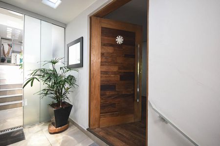 Hall de Entrada de casa à venda com 3 quartos, 120m² em Jardim Londrina, São Paulo