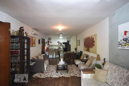 Sala de casa à venda com 3 quartos, 120m² em Jardim Londrina, São Paulo