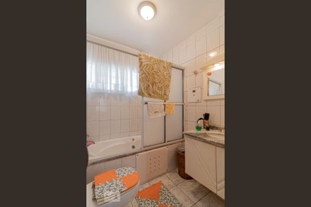 Casa à venda com 260m², 7 quartos e 2 vagasBanheiro da Suíte