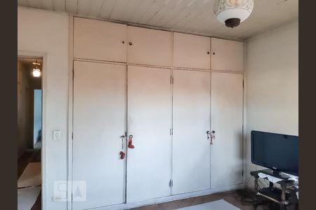 Casa à venda com 726m², 3 quartos e 2 vagasQuarto 3