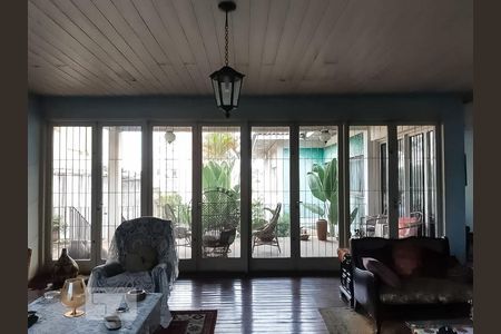 Casa à venda com 726m², 3 quartos e 2 vagasSala