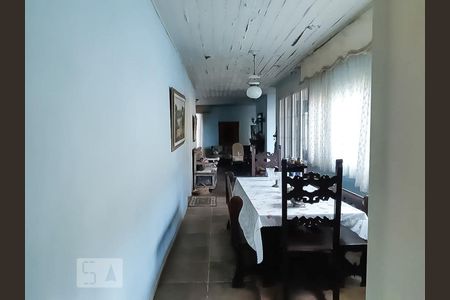 Casa à venda com 726m², 3 quartos e 2 vagasSala