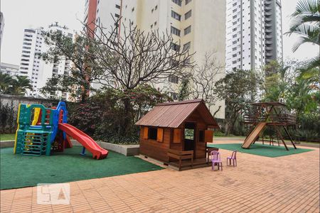 Apartamento à venda com 127m², 4 quartos e 1 vagaPlayground