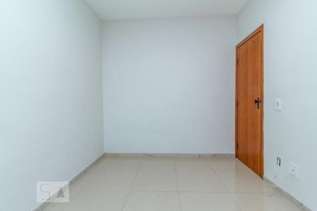 Quarto de apartamento para alugar com 2 quartos, 60m² em Santa Tereza, Belo Horizonte