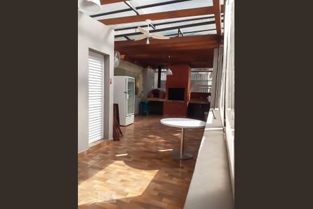 Apartamento para alugar com 45m², 2 quartos e 1 vaga Apartamento para alugar com 45m², 2 quartos e 1 vagaÁrea comum - Churrasqueira