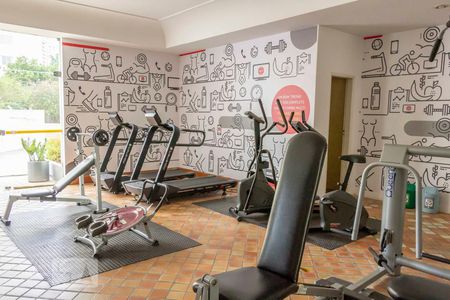 Apartamento à venda com 225m², 3 quartos e 4 vagas Apartamento à venda com 225m², 3 quartos e 4 vagasAcademia