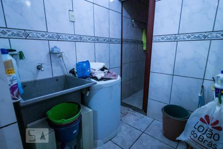 Casa à venda com 100m², 2 quartos e 6 vagas Casa à venda com 100m², 2 quartos e 6 vagasÁrea de Serviço