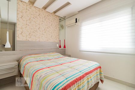 Dormitório de apartamento à venda com 2 quartos, 58m² em Passo da Areia, Porto Alegre
