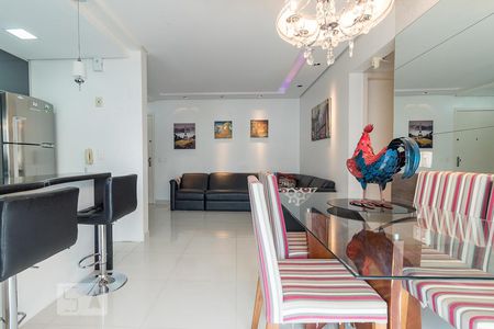 Sala de apartamento à venda com 2 quartos, 58m² em Passo da Areia, Porto Alegre