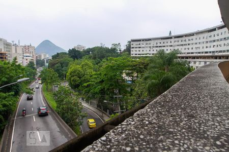 Studio para alugar com 30m², 1 quarto e 1 vagaHall Social