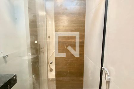 Banheiro  de kitnet/studio para alugar com 1 quarto, 40m² em Leblon, Rio de Janeiro