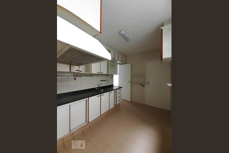 Apartamento à venda com 110m², 3 quartos e 2 vagasCozinha