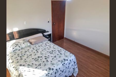 Sala de casa à venda com 4 quartos, 324m² em Ipiranga, São Paulo