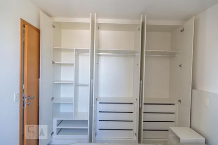 Apartamento para alugar com 42m², 1 quarto e 1 vagaArmário do Quarto