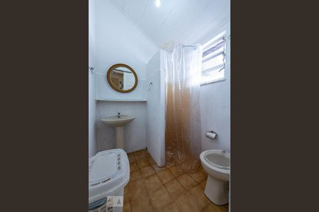 Banheiro de kitnet/studio para alugar com 1 quarto, 26m² em Leblon, Rio de Janeiro