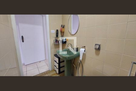 Casa à venda com 120m², 3 quartos e 2 vagasBanheiro Quarto 1 suíte