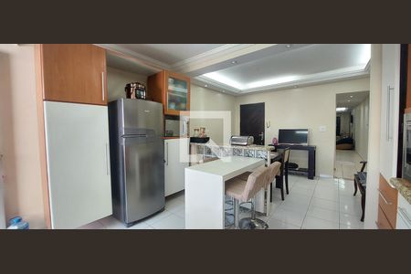 Casa à venda com 120m², 3 quartos e 2 vagasCozinha