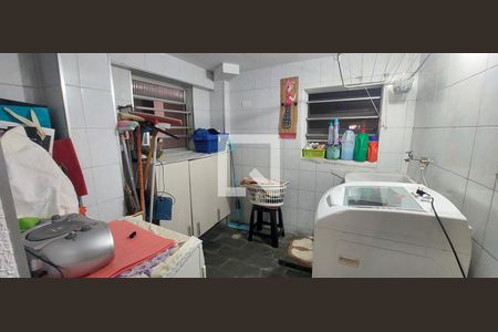 Casa à venda com 120m², 3 quartos e 2 vagasÁrea de Serviço