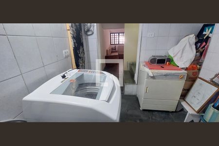 Casa à venda com 120m², 3 quartos e 2 vagasÁrea de Serviço